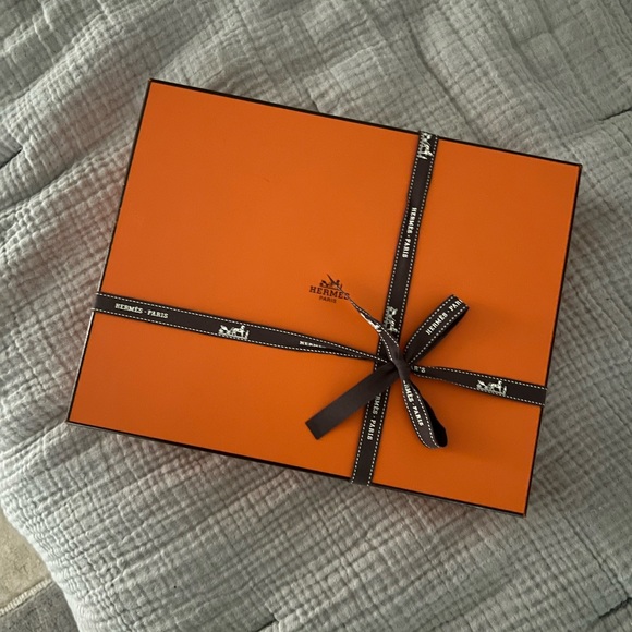 Hermes Oran Teddy Bear Sandals (never worn) - Picture 5 of 5